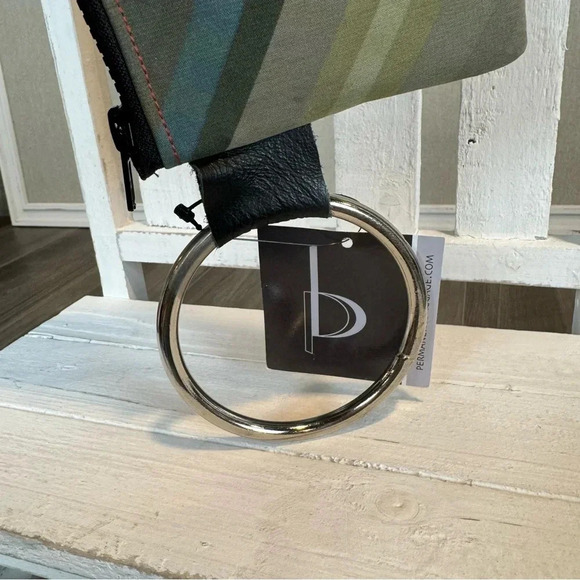 Permanent Baggage Wristlet (NWT) - Picture 3 of 5